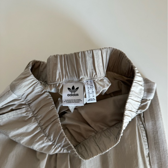 NWOT adidas Originals Crinkled Adibreak Track Pants - Picture 9 of 15